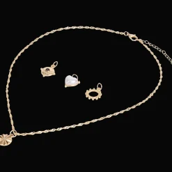 Ketting met verwisselbare hangers