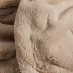 Plaid van imitatiebont